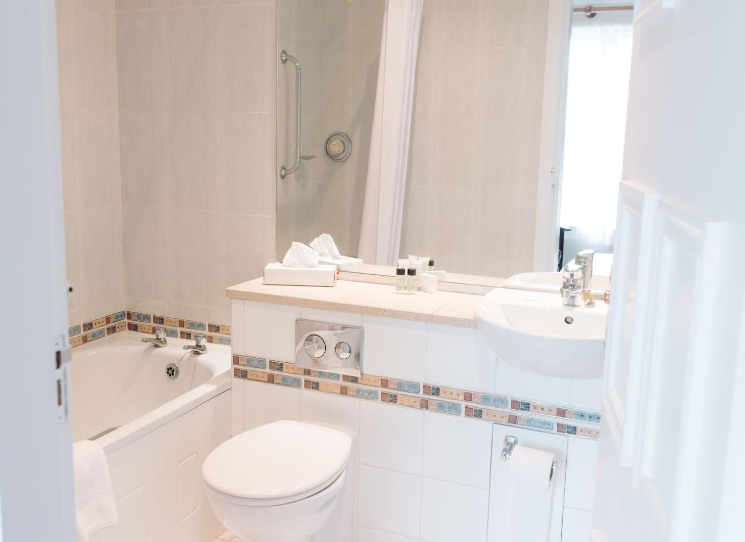 Kee'S Hotel Stranorlar Kültér fotó