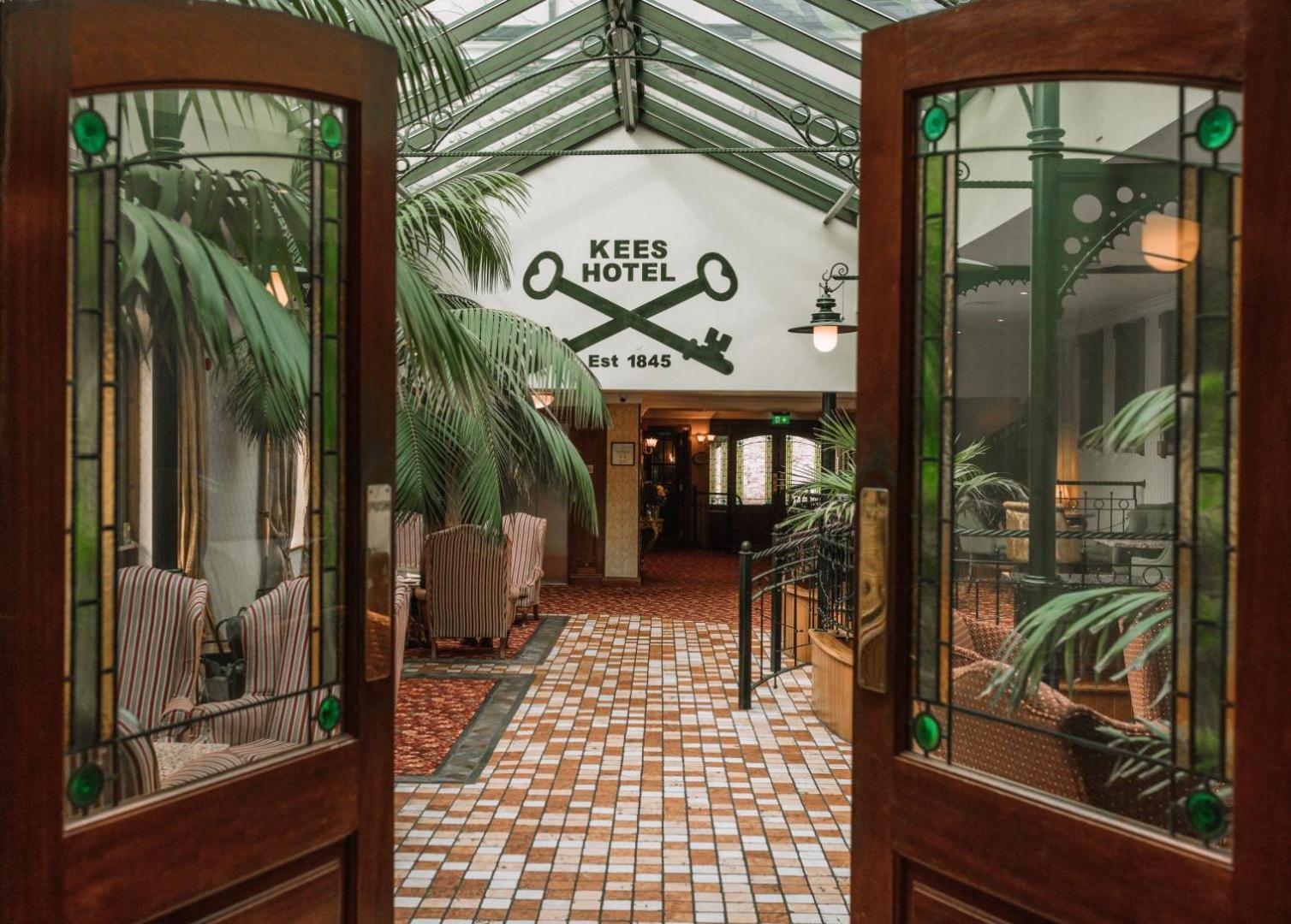 Kee'S Hotel Stranorlar Kültér fotó